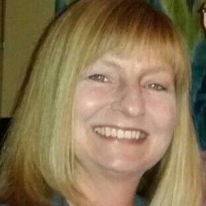 Meet your Posher, Roxanne